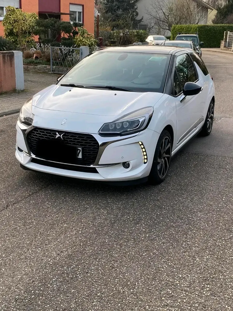 Gebraucht Citroën DS3 131 PS (96 kW) 2016 Weiß Kleinwagen