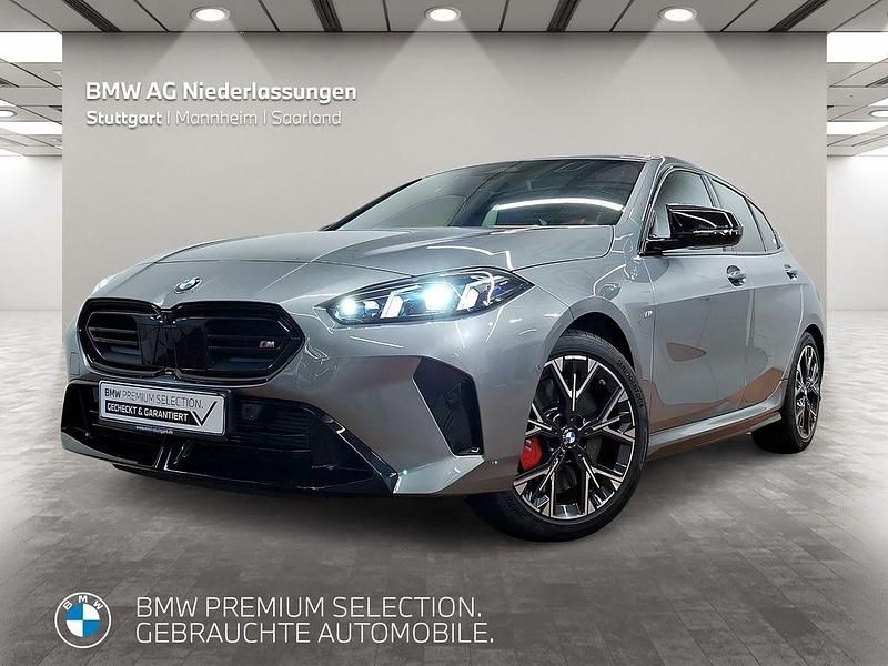 Grau Gebraucht 2024 BMW M135 Efficient Dynamics Kleinwagen | 39.909 € - Bild 1/4