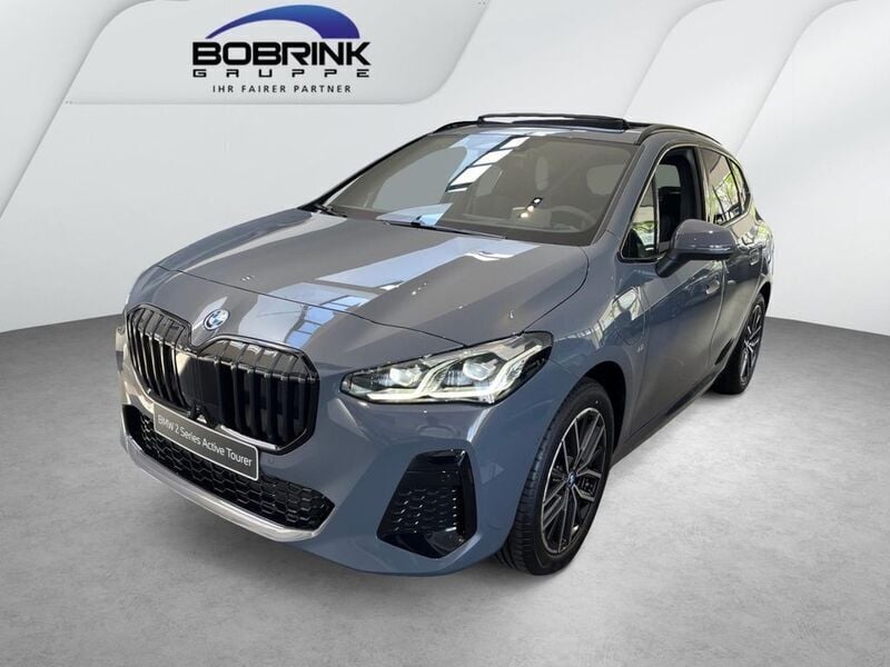 Grau Gebraucht 2025 BMW 225 Active Tourer M Sport Van / Kleinbus | 52.350 € - Bild 1/4