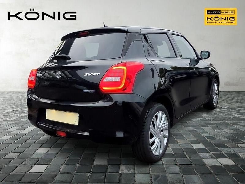 Gebraucht Suzuki Swift Comfort 83 PS (61 kW) 2023 Schwarz Limousine