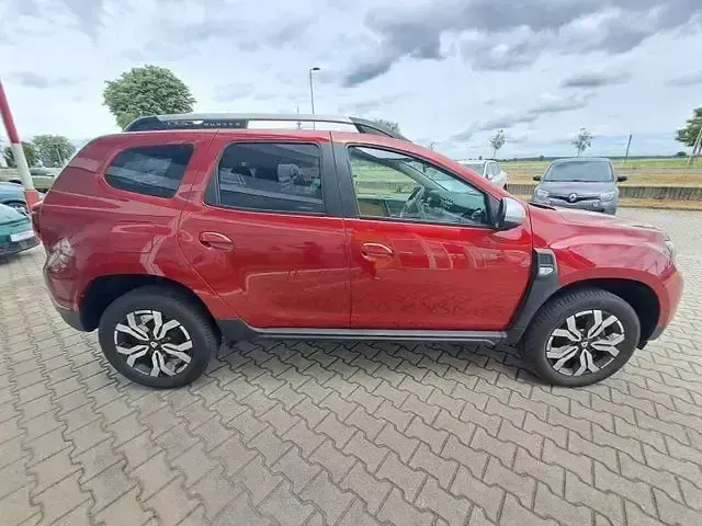 Gebraucht Dacia Duster Prestige 150 PS (110 kW) 2022 Rot SUV