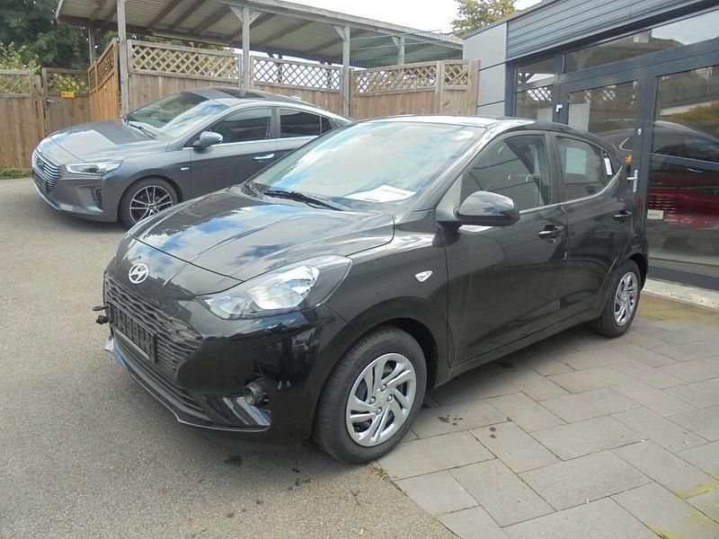 Atlas white Neu 2025 Hyundai i10 Select Kleinwagen | 17.490 € (Fairer Preis) - Bild 1/4