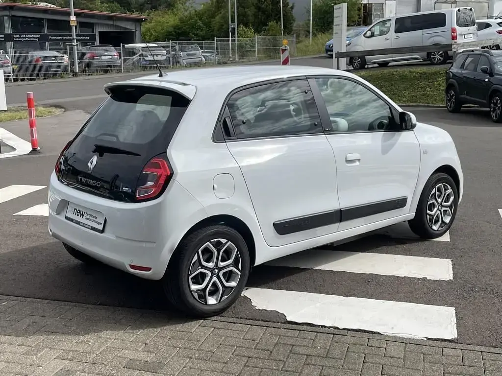 Gebraucht Renault Twingo Zen 30 kW (42 PS) 2022 Weiß Kleinwagen