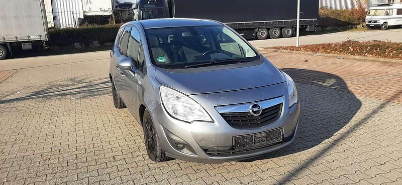 Gebraucht Opel Meriva Innovation 131 PS (96 kW) 2013 Grau Van / Kleinbus