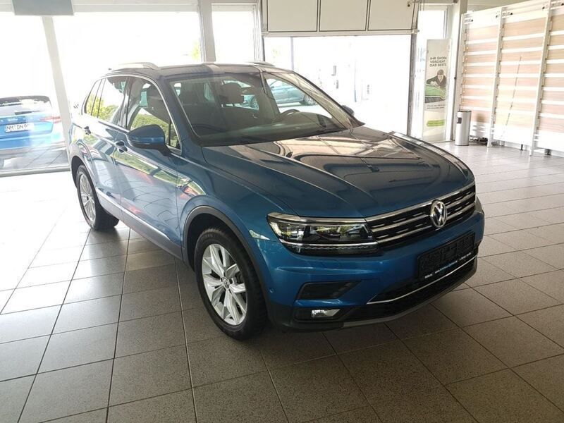 Caribbean blue metallic Gebraucht 2018 VW Tiguan Highline SUV | 28.900 € (Etwas zu teuer) - Bild 1/4
