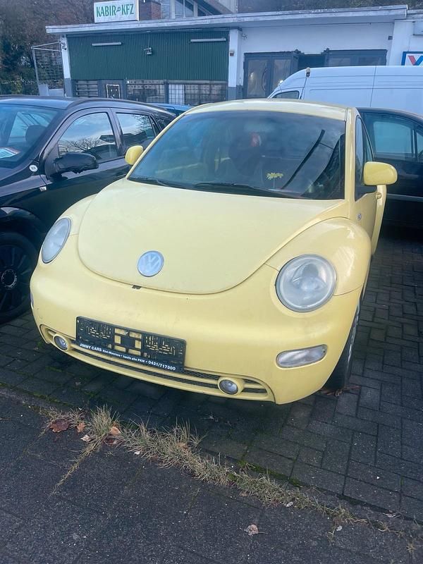 Gelb Gebraucht 1998 VW Beetle Kleinwagen | 2.200 € - Bild 1/4