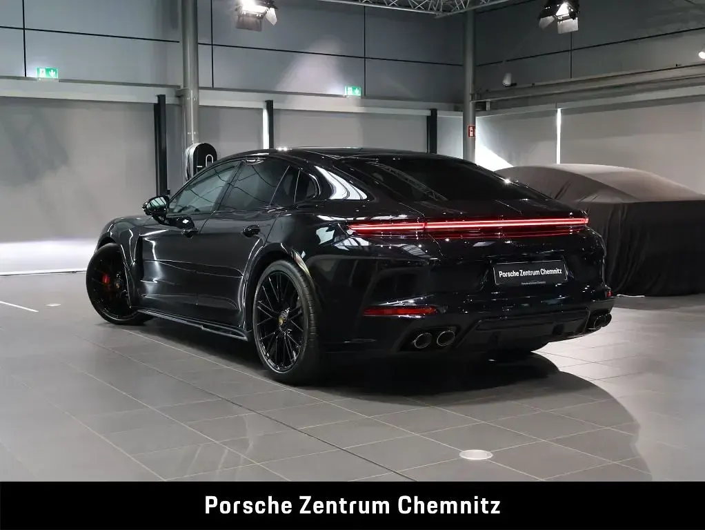 Neu Porsche Panamera GTS 500 PS (367 kW) 2026 Schwarz Kleinwagen