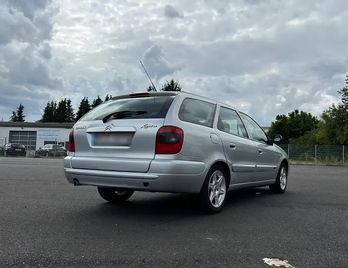 Gebraucht Citroën C3 109 PS (80 kW) 2002 Silber Kleinwagen