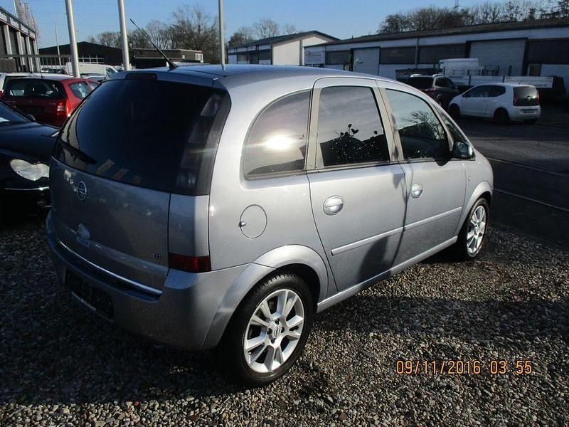 Gebraucht Opel Meriva Cosmo 105 PS (77 kW) 2008 Silber Van / Kleinbus