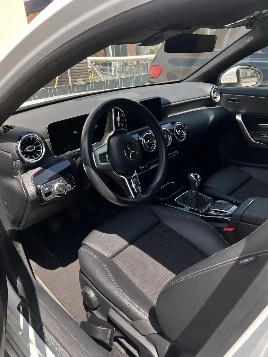 Gebraucht Mercedes A160 109 PS (80 kW) 2022 Weiß Kleinwagen