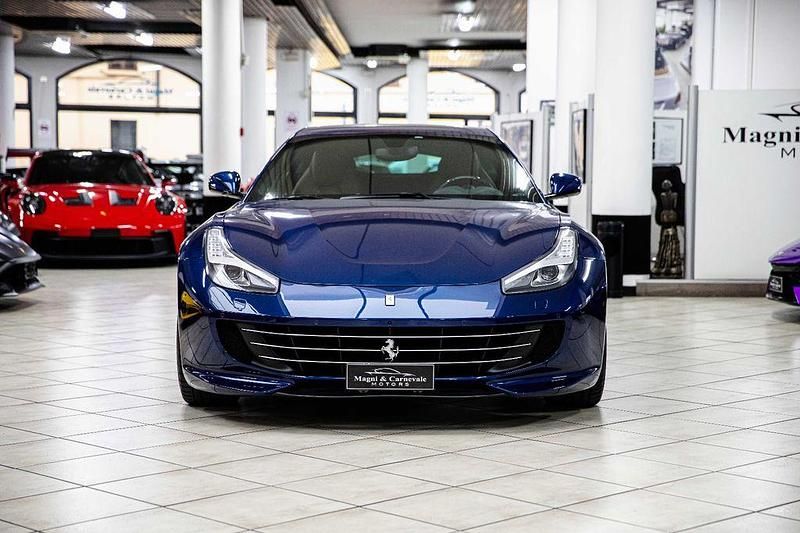 Gebraucht Ferrari GTC4Lusso 689 PS (506 kW) 2018 Blau Kombi