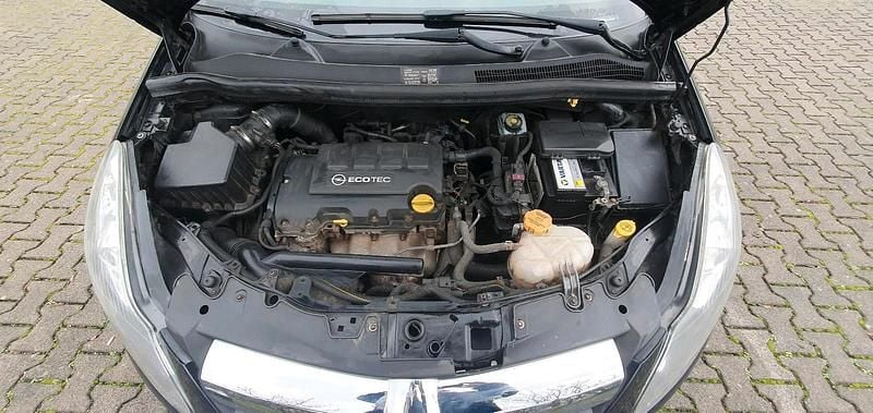 Gebraucht Opel Corsa 70 PS (51 kW) 2010 Schwarz Kleinwagen