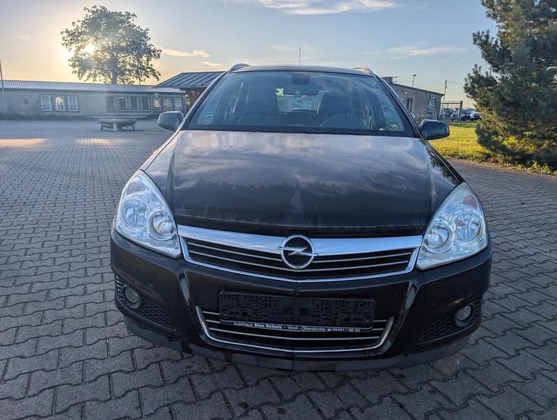 Gebraucht Opel Astra 116 PS (85 kW) 2008 Schwarz Kombi