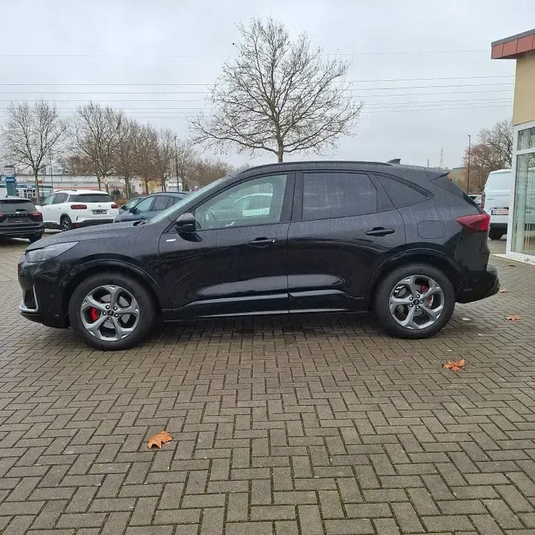 Gebraucht Ford Kuga ST-Line X 186 PS (136 kW) 2025 Agate black SUV
