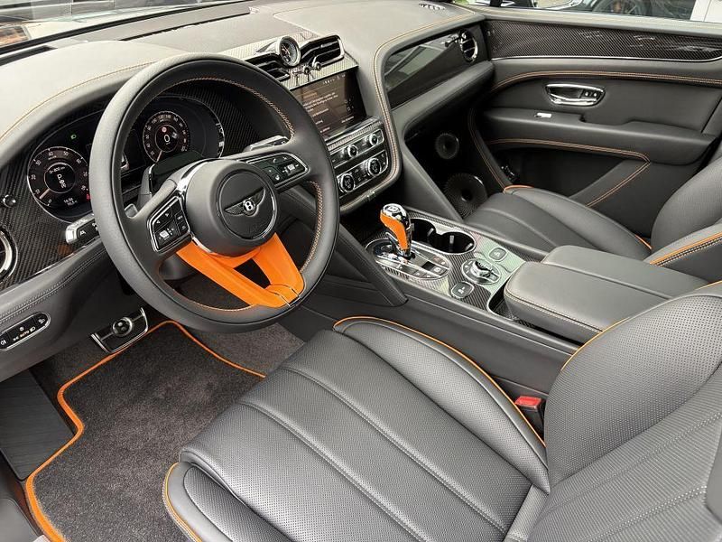 Neu Bentley Bentayga 550 PS (404 kW) 2026 Schwarz SUV