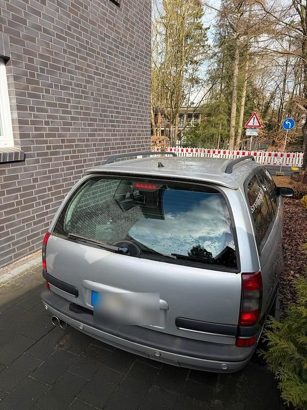 Gebraucht Opel Omega 211 PS (155 kW) 1998 Silber Limousine