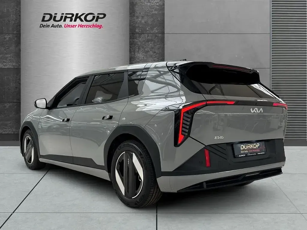 Neu Kia EV4 Earth 150 kW (204 PS) 2026 Grau Limousine