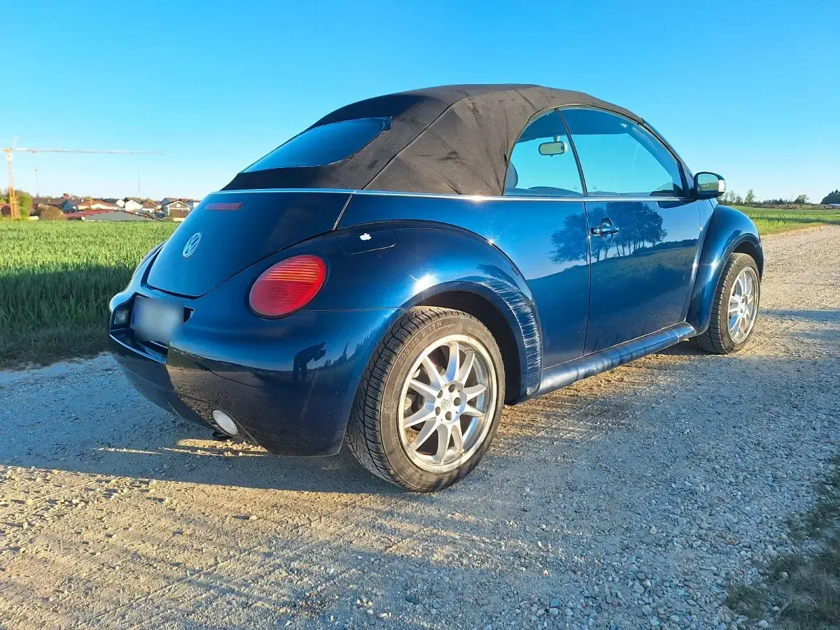Gebraucht VW New Beetle 75 PS (55 kW) 2003 Blau Kleinwagen