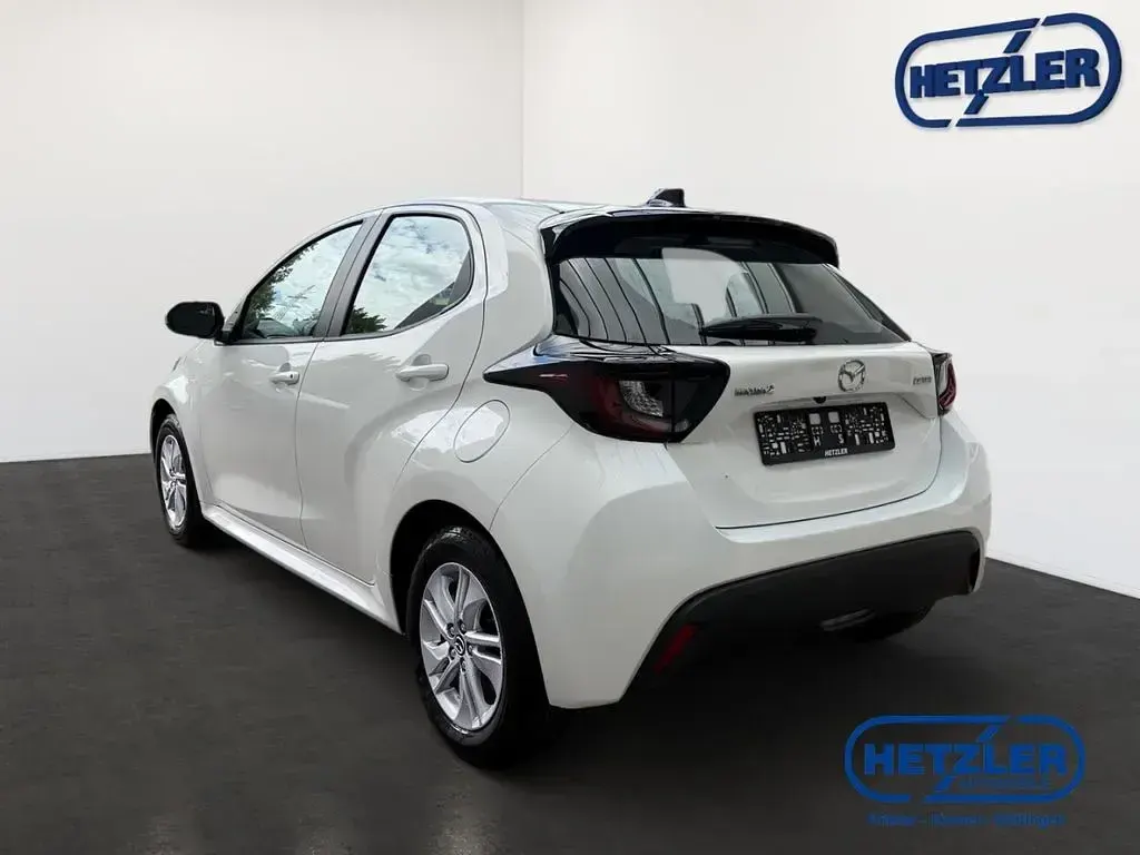 Neu Mazda 2 Center-Line 116 PS (85 kW) 2026 Weiss Kleinwagen
