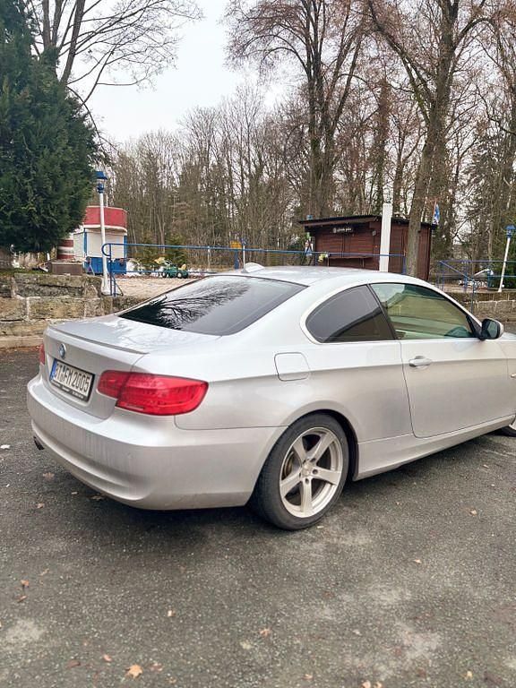 Gebraucht BMW 325 M Sport 218 PS (160 kW) 2011 Coupé