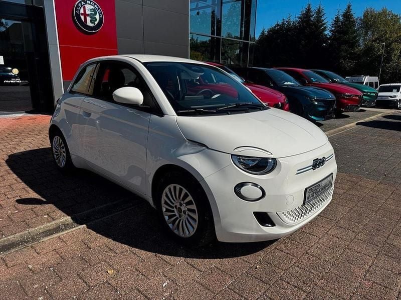 Gebraucht Fiat 500e 86 kW (118 PS) 2023 Weiß