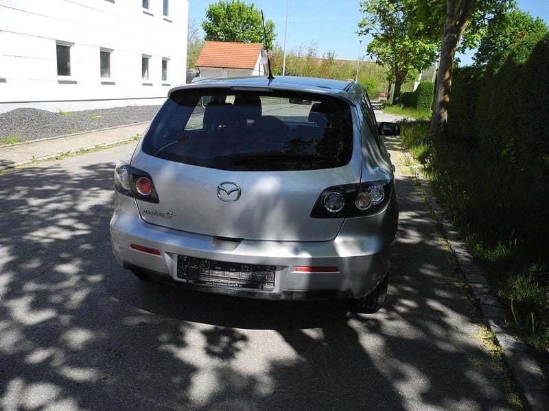 Second-hand Mazda 3 Inclusive 105 CP (77 kW) 2009 Argintiu Berlinǎ