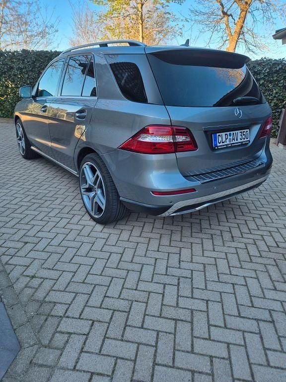 Gebraucht Mercedes ML350 258 PS (189 kW) 2013 Grau SUV
