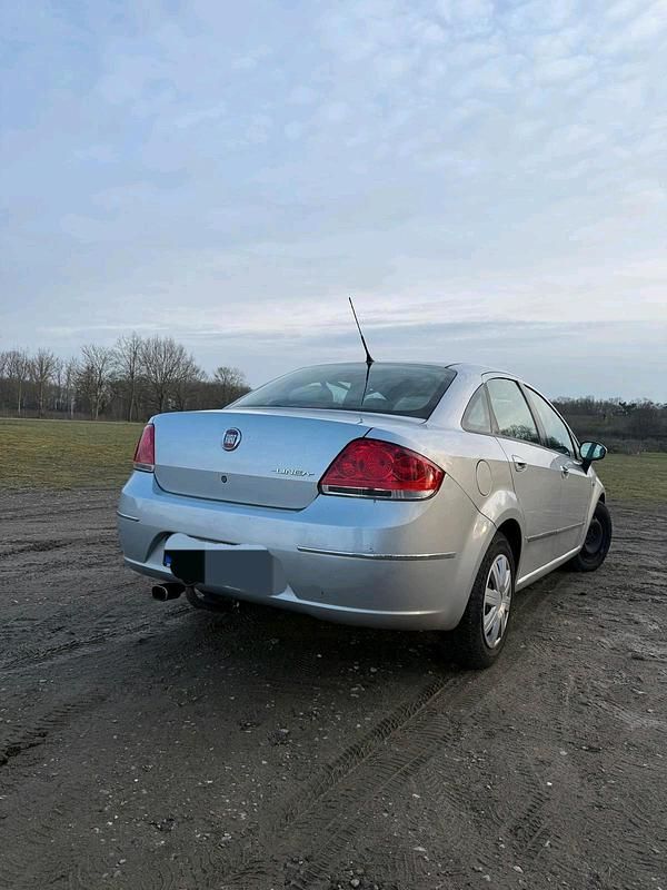 Gebraucht Fiat Linea 120 PS (88 kW) 2008 Grau Limousine