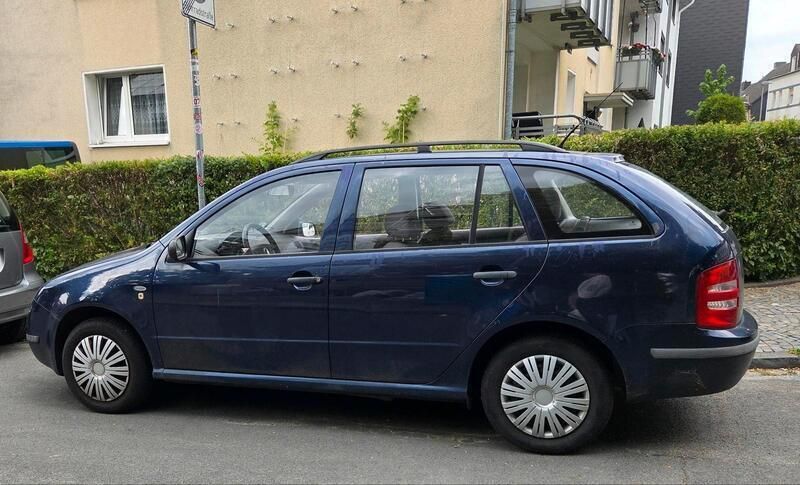 Blau Gebraucht 2002 Skoda Fabia Kombi | 450 € (Superpreis) - Bild 1/4