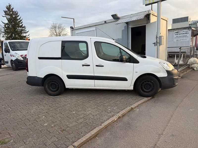 Gebraucht Citroën Berlingo 99 PS (72 kW) 2018 Weiß Van / Kleinbus