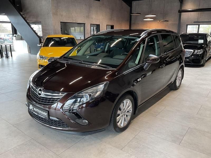Braun Gebraucht 2015 Opel Zafira Tourer Style Van / Kleinbus | 7.980 € - Bild 1/4