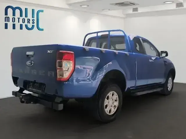 Gebraucht Ford Ranger XLT 170 PS (125 kW) 2021 Saphirblau metallic Pickup