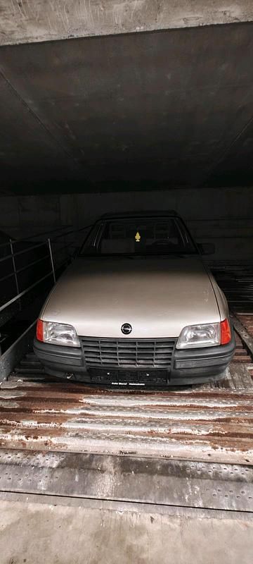 Gebraucht Opel Kadett 60 PS (44 kW) 1988 Grau Kleinwagen