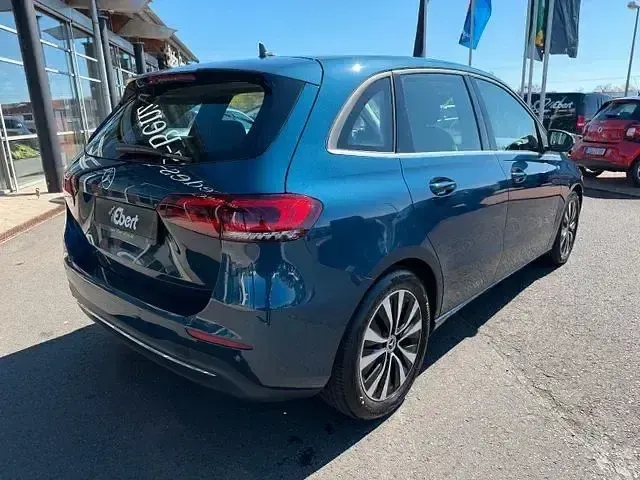 Gebraucht Mercedes B220 Style 190 PS (139 kW) 2021 Blau Kleinwagen