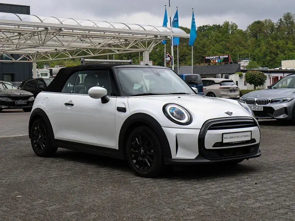 Usado Mini Cooper Cabriolet Classic 136 CV (100 kW) 2023 Blanco Descapotable