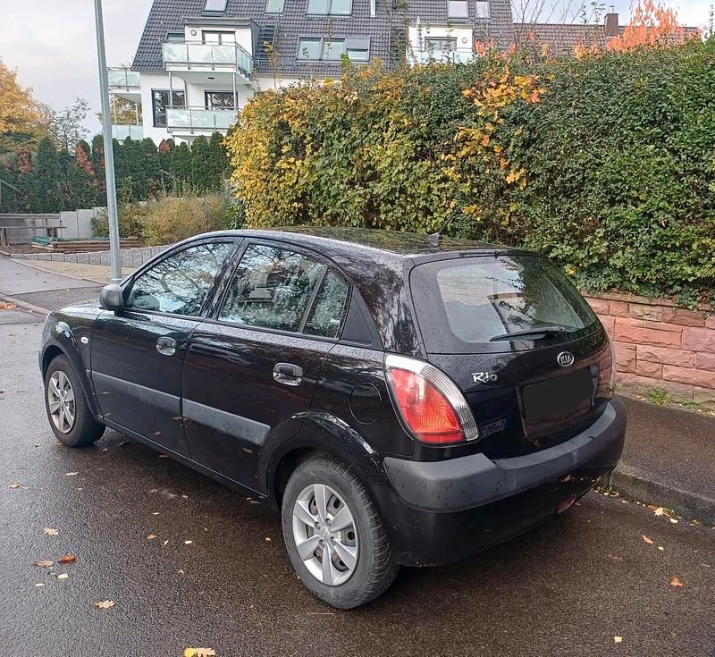 Gebraucht Kia Rio Basis 97 PS (71 kW) 2009 Schwarz Limousine
