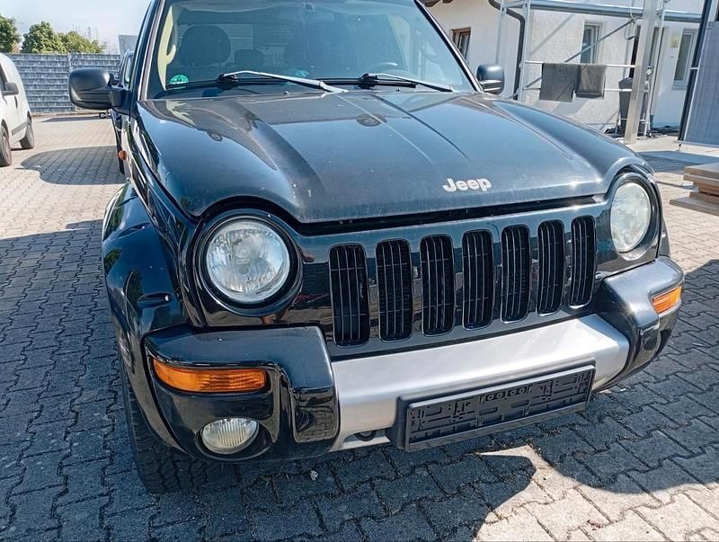 Schwarz Gebraucht 2003 Jeep Cherokee SUV | 3.890 € - Bild 1/4