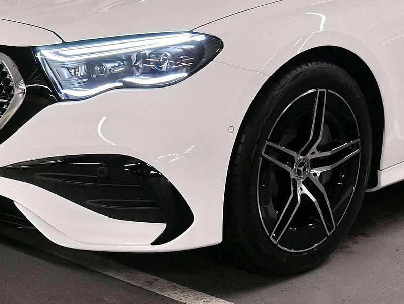 Gebraucht Mercedes E200 AMG 204 PS (150 kW) 2025 Weiß Limousine