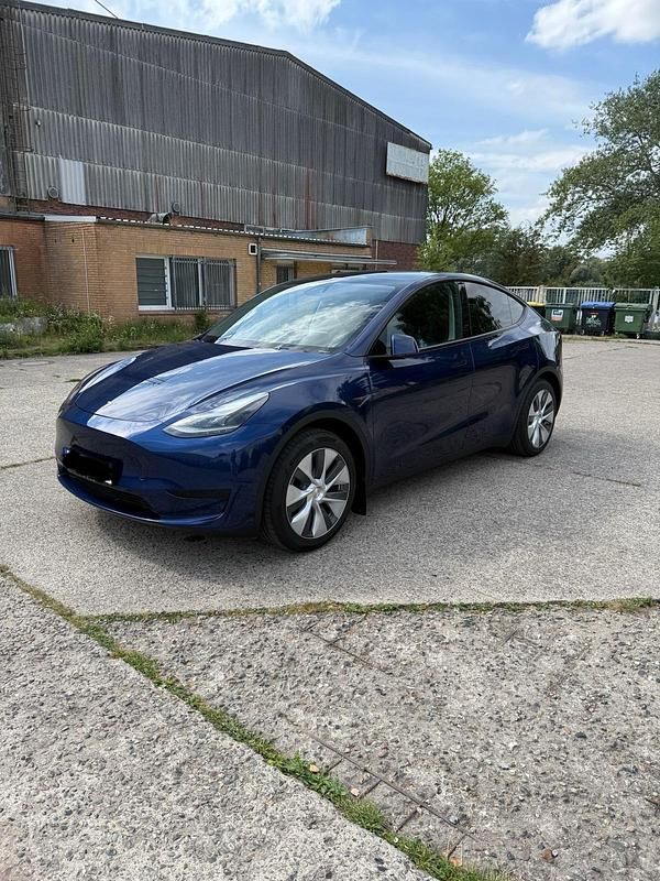 Gebraucht Tesla Model Y RWD 161 kW (220 PS) 2024 Blau SUV