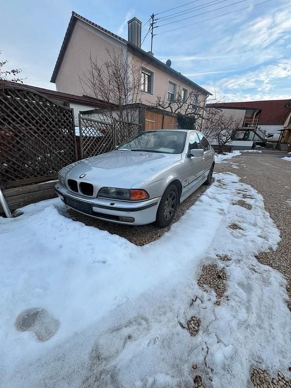 Silber Gebraucht 1998 BMW 523 Limousine | 700 € (Superpreis) - Bild 1/4