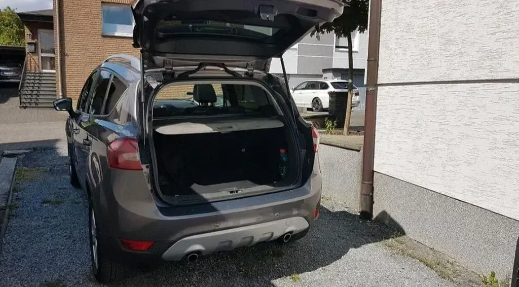 Gebraucht Ford Kuga Individual 163 PS (119 kW) 2011 SUV