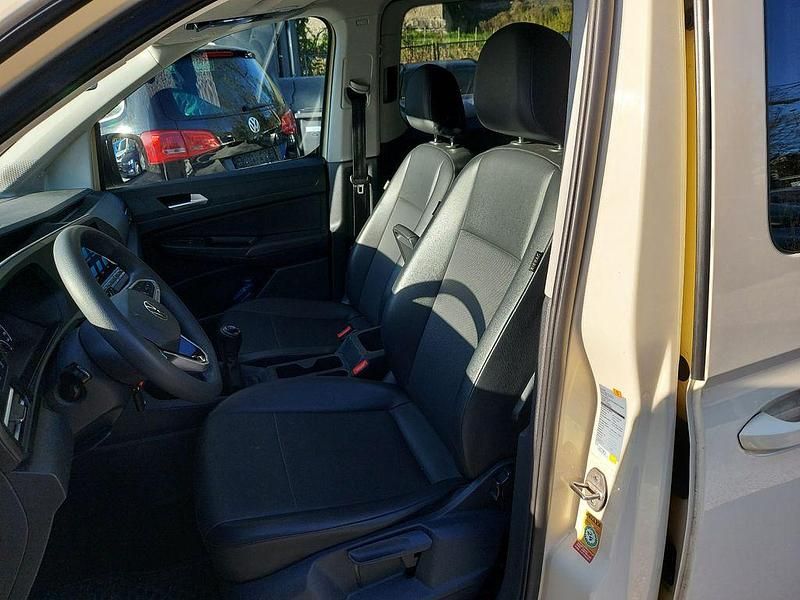 Gebraucht VW Caddy Maxi Life 102 PS (75 kW) 2022 Beige Van / Kleinbus