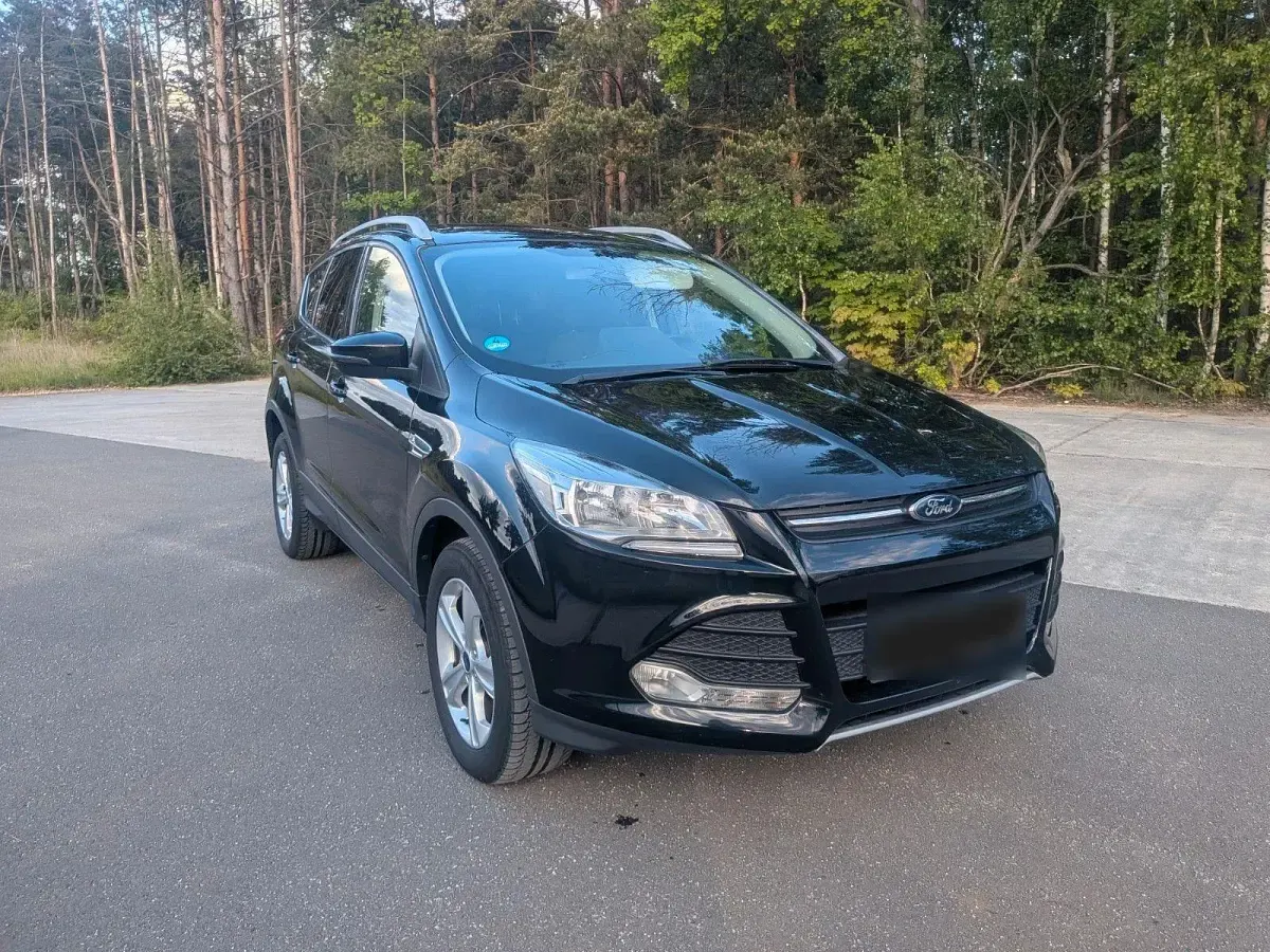 Gebraucht Ford Kuga Trend 150 PS (110 kW) 2014 Schwarz SUV