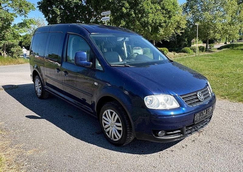 Blau Gebraucht 2010 VW Caddy Maxi Life Life Van / Kleinbus | 5.960 € (Superpreis) - Bild 1/4