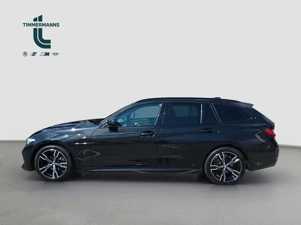 Gebraucht BMW 320 M Sport 190 PS (139 kW) 2025 Schwarz Kombi