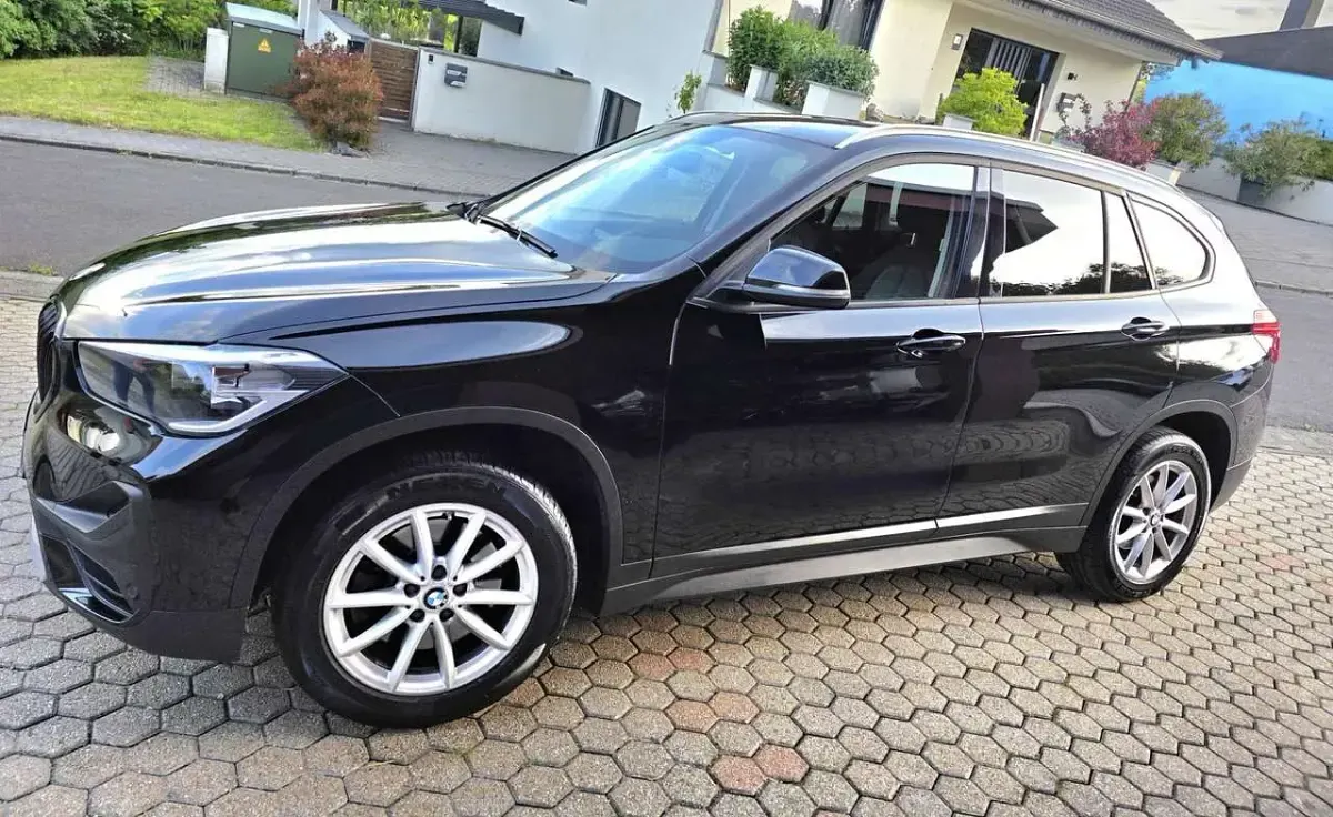 Gebraucht BMW X1 Advantage 192 PS (141 kW) 2020 Schwarz SUV