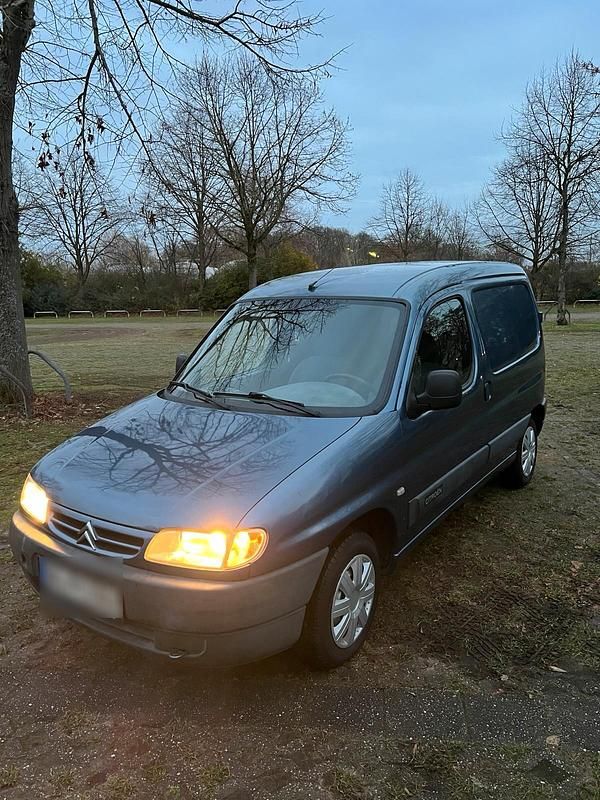 Blau Gebraucht 1999 Citroën Berlingo Van / Kleinbus | 2.000 € - Bild 1/4