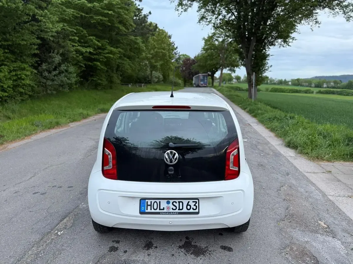 Second-hand VW up! move up! 60 CP (44 kW) 2016 Alb Hatchback