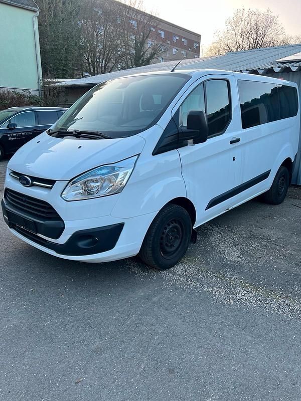 Gebraucht Ford Tourneo 2014 Weiß Van / Kleinbus