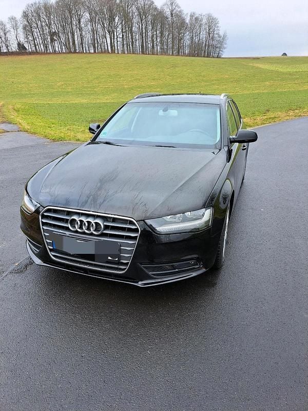 Schwarz Gebraucht 2015 Audi A4 Kombi | 12.000 € (Fairer Preis) - Bild 1/4